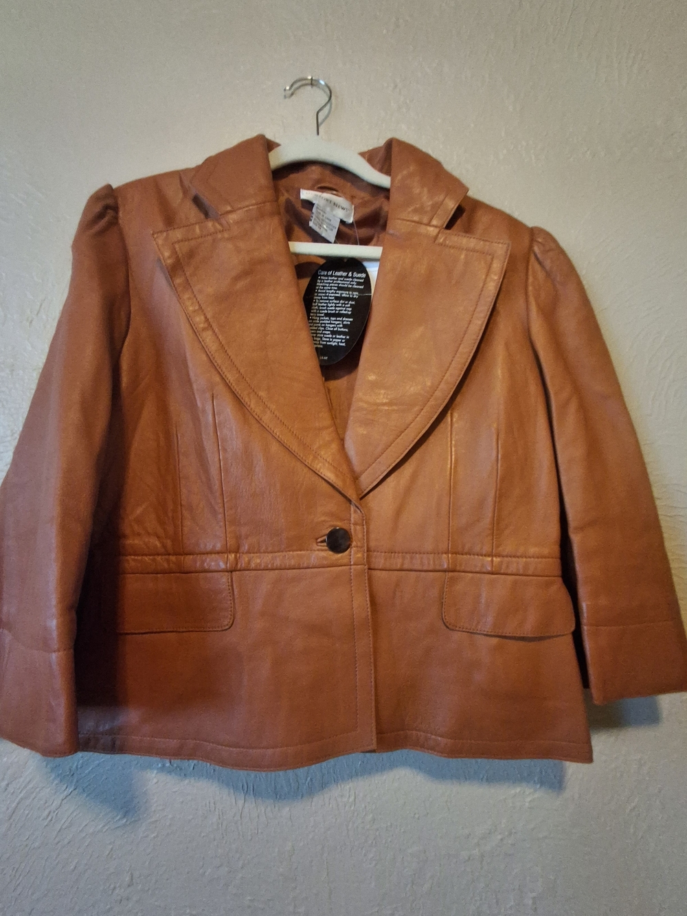 Women's Single-Button Faux Leather Blazer Jacket - Tan